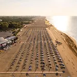 Welcoming Two-bedroom In Bibione-beahost * Бибионе