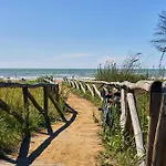 Welcoming Two-bedroom In Bibione-beahost Бибионе