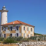Welcoming Two-bedroom In Bibione-beahost * Бибионе