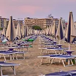 Welcoming Two-bedroom In Bibione-beahost Appartement