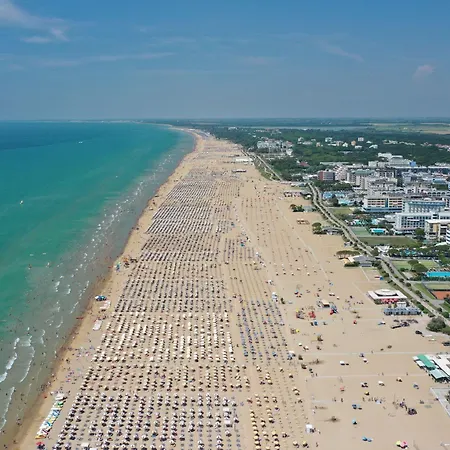 Welcoming Two-bedroom In Bibione-beahost Lejlighed *