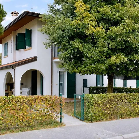 Welcoming Two-bedroom In Bibione-beahost Bibione
