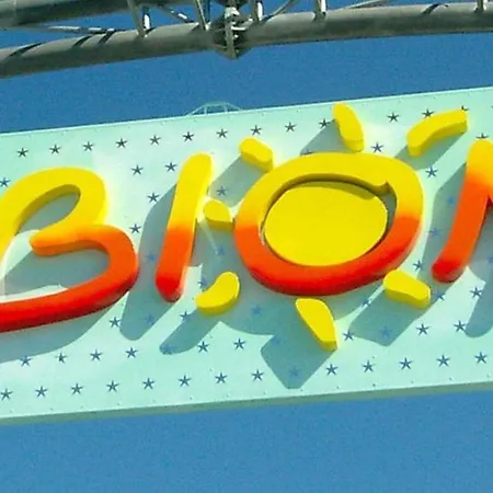 Welcoming Two-bedroom In Bibione-beahost Μπιμπιόνε