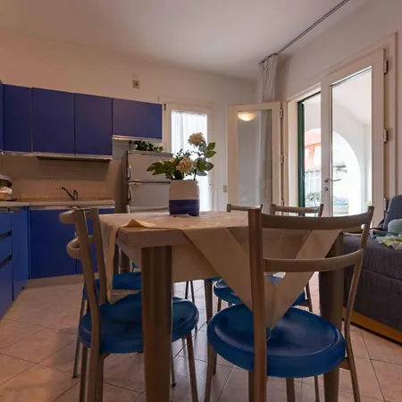 Welcoming Two-bedroom In Bibione-beahost