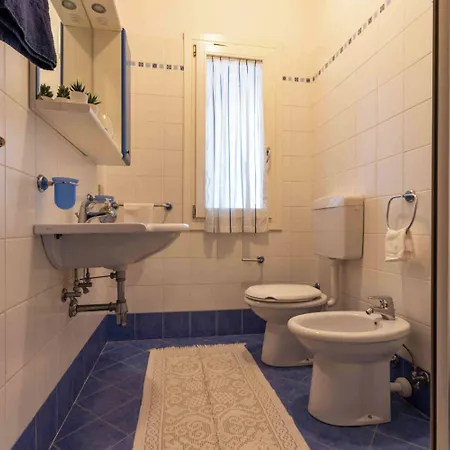 Welcoming Two-bedroom In Bibione-beahost Бибионе