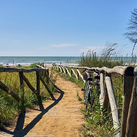 Welcoming Two-bedroom In Bibione-beahost Апартаменты *